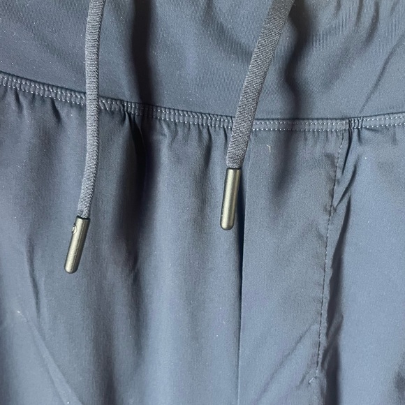 Lululemon M blue lined jogger pants sweatpants zippered pockets EUC - Picture 5 of 12